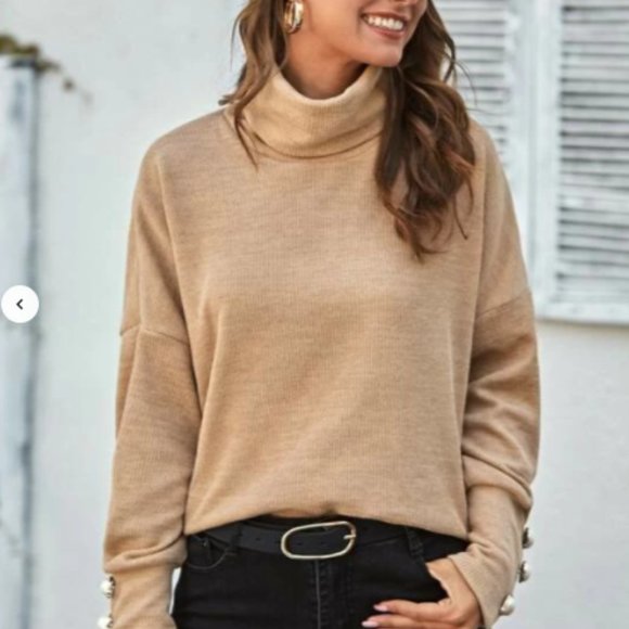 Turtleneck Buttoned Sleeves Sweater - Picture 4 of 6